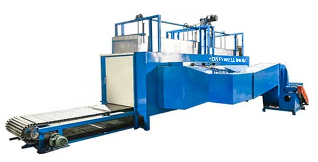 Curing oven drying and solidifying glued honeycomb cooling pad blocks